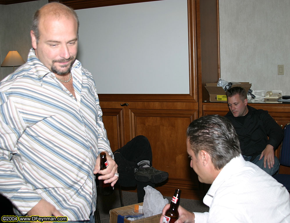QwebecExpo2004_toga-party_008.jpg